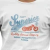 diseño camiseta color blanco con diseño superior, estilo urbano moda joven