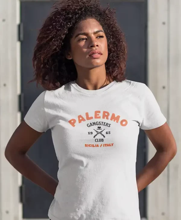 cicha en camiseta color blanco con diseño palermo gangster mafia , estilo urbano moda joven