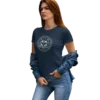 modelo en camiseta azul marino con diseño caravan surfer modelo en camiseta azul marino con diseño caravan surfer