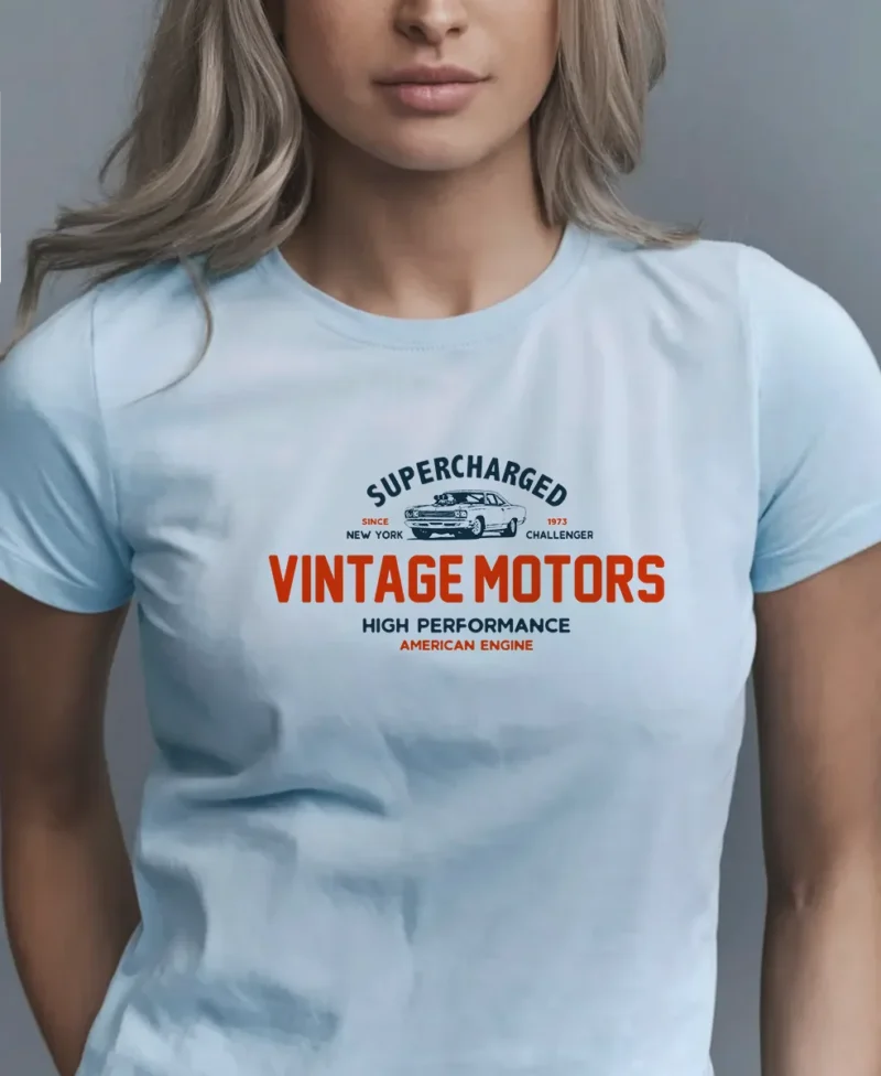 4 modelo en camiseta azul vintage detalle