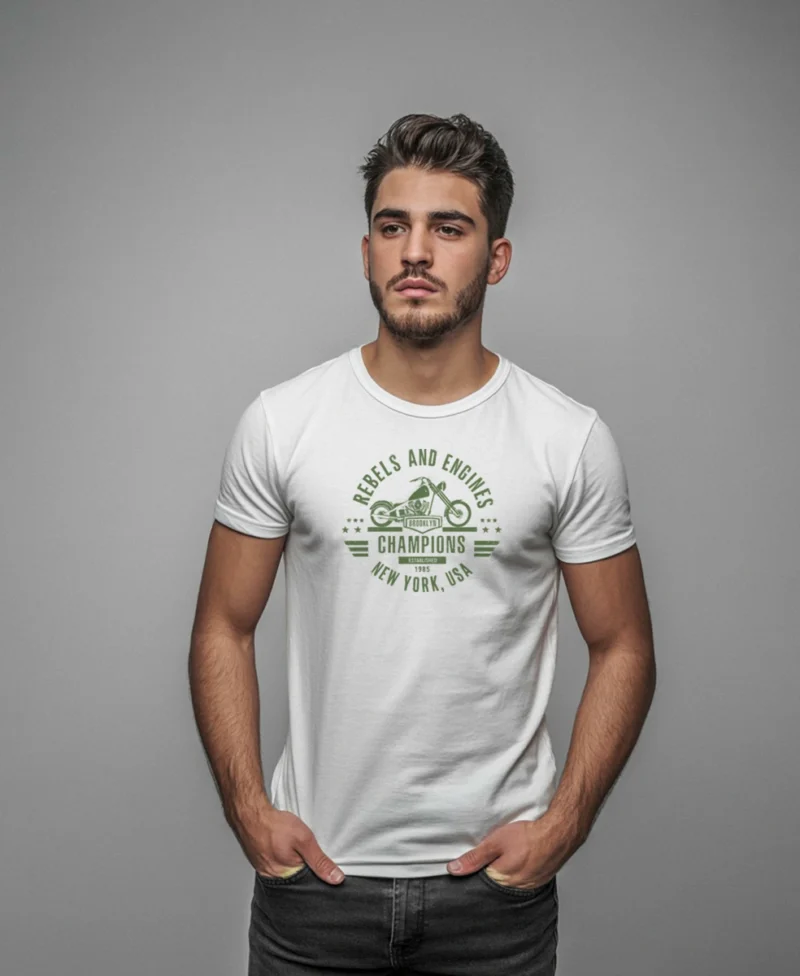 camiseta blanca con moto