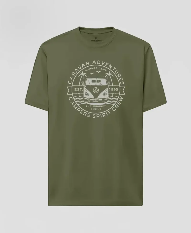 camiseta verde militar de algodon con diseno de surfer y un coche vintage