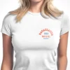 chica modelo en camiseta BLANCA detalle chica modelo en camiseta BLANCA detalle