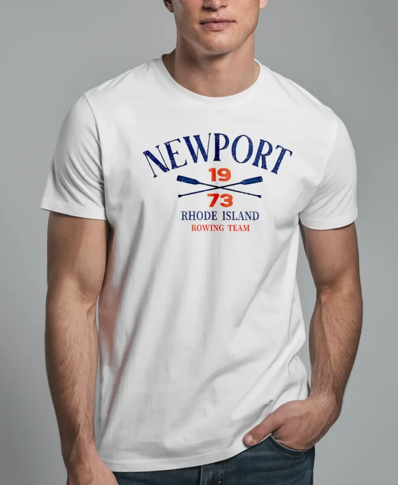 hombre en camiseta blanca NEEWPORT detalle