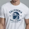 hombre en camiseta blanco 5