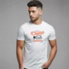 hombre en camiseta blanco crab hombre en camiseta blanco crab
