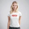 modelo en camiseta blanca fighter modelo en camiseta blanca fighter