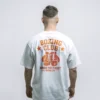 modelo masculino en camiseta blanca con diseño bros to fight box club de colo rojo