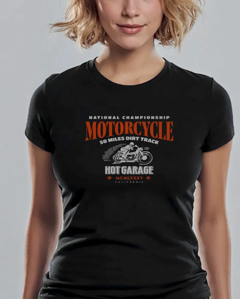 mujer en camiseta negro detalle motorcycle